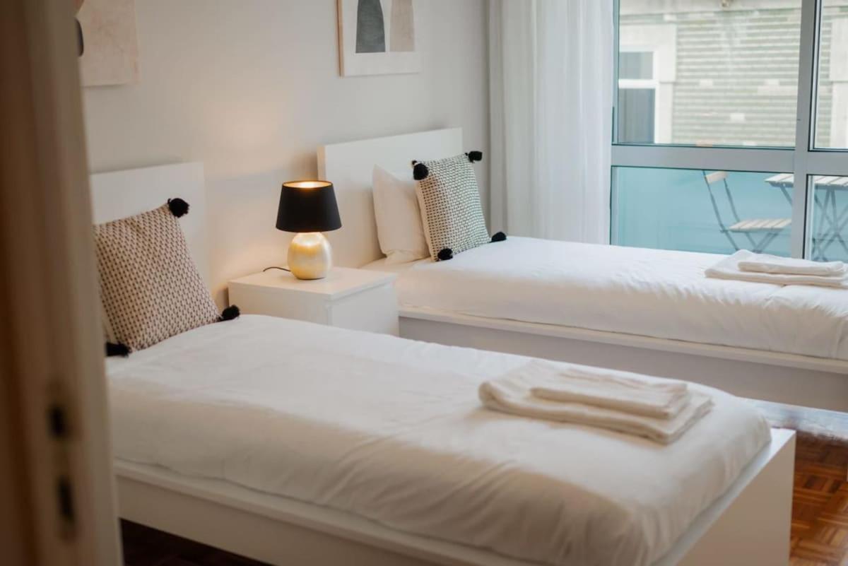 Sunny And Spacious House, 4bd 3bath Downtown Apartamento Porto