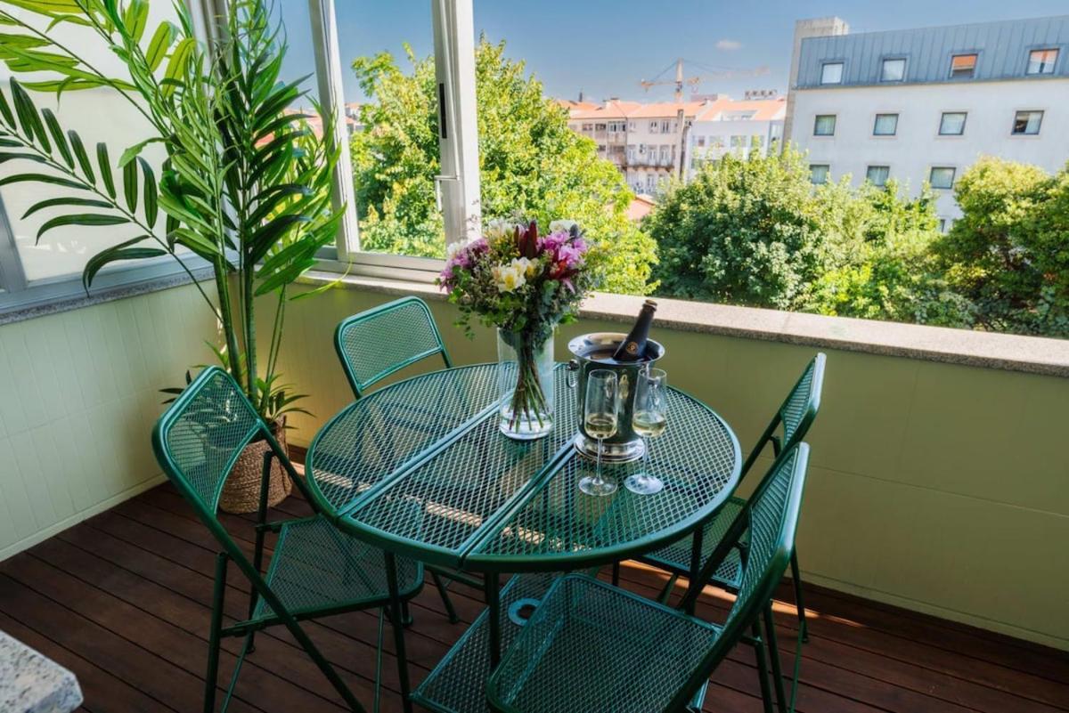 Apartament Sunny And Spacious House, 4bd 3bath Downtown Porto